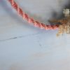 creation-detail-couronne-fleurs-sechees-macrame-decoration-interieur-collaboration-artistes